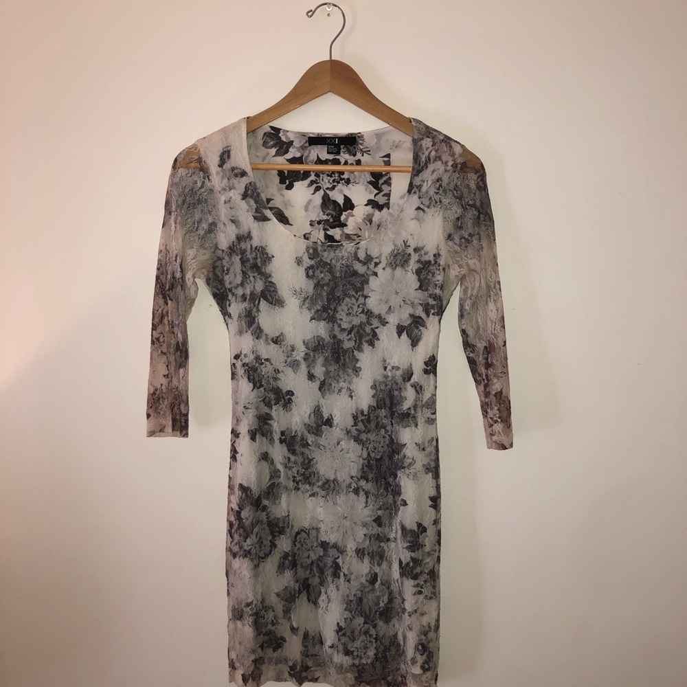 GORGEOUS floral dress